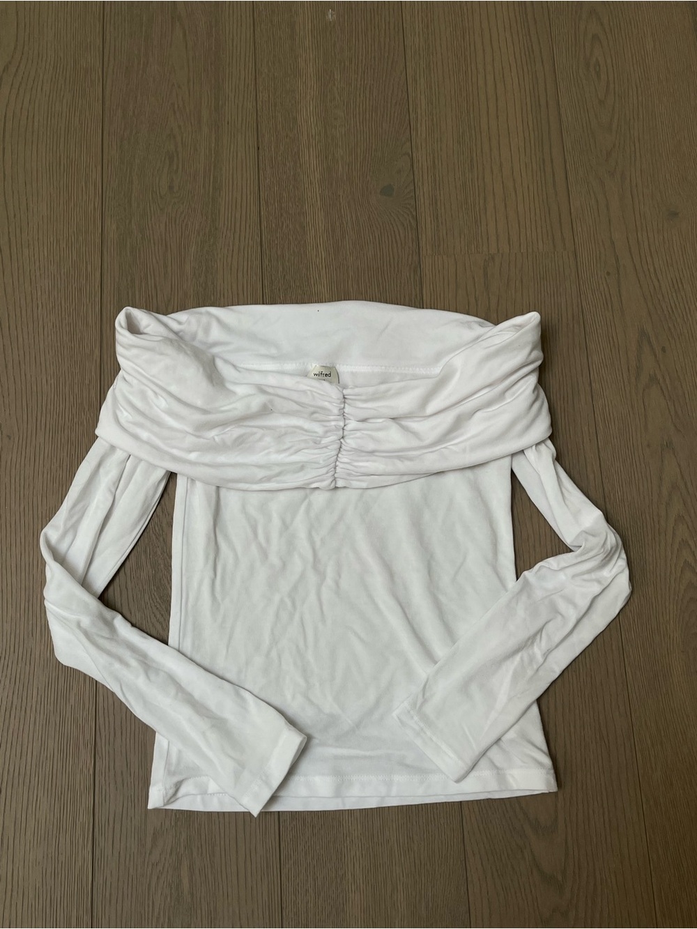 Aritzia off the shoulder long sleeve going out top